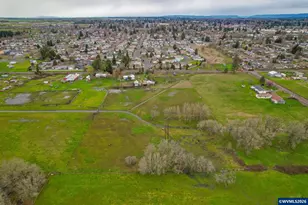 615 Vaughan Ln, Lebanon, OR 97355 - Photo 4