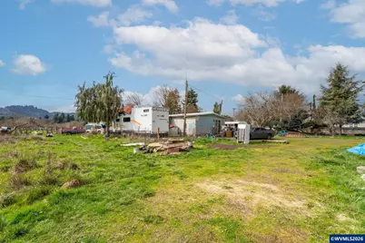 615 Vaughan Ln, Lebanon, OR 97355 - Photo 6