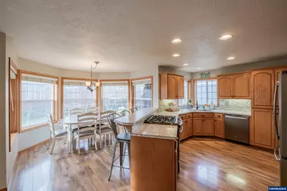 780 Mountain River Dr, Lebanon, OR 97355 - Photo 4