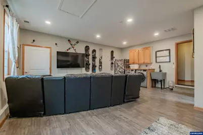 780 Mountain River Dr, Lebanon, OR 97355 - Photo 18