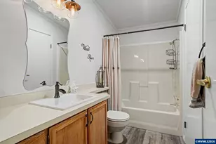 2120 Robins Ln SE, Salem, OR 97306 - Photo 16