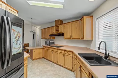 2120 Robins #170 Ln SE, Salem, OR 97306 - Photo 8