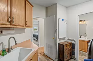 2120 Robins Ln SE, Salem, OR 97306 - Photo 40