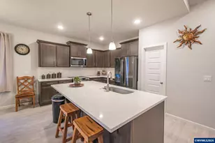 6351 NE Ramble St, Albany, OR 97321 - Photo 4