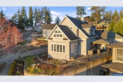 812 Northpoint Lp, Brownsville, OR 97327 - Photo 2