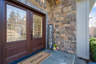 812 Northpoint Lp, Brownsville, OR 97327 - Photo 6