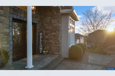 812 Northpoint Lp, Brownsville, OR 97327 - Photo 8