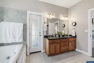 812 Northpoint Lp, Brownsville, OR 97327 - Photo 34