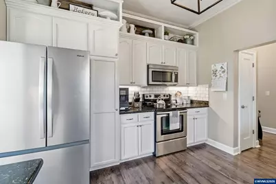 812 Northpoint Lp, Brownsville, OR 97327 - Photo 24