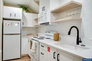 4000 Carman Dr, Lake Oswego, OR 97035 - Photo 32