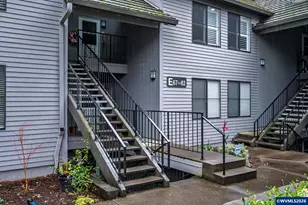 4000 Carman Dr, Lake Oswego, OR 97035 - Photo 1