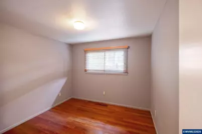 36824 Edgemont Dr, Lebanon, OR 97355 - Photo 16