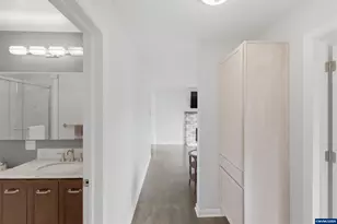 910 Ermine St SE, Albany, OR 97322 - Photo 16