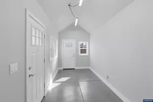 910 Ermine St SE, Albany, OR 97322 - Photo 48