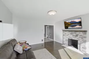 910 Ermine St SE, Albany, OR 97322 - Photo 6