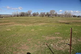 68499 Kunze Ln, Boardman, OR 97818 - Photo 8