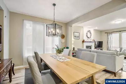 903 Eisenhower Dr NW, Salem, OR 97304 - Photo 8