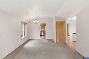 1741 SW Otana Dr, Corvallis, OR 97333 - Photo 4