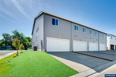 841 Sifuentez Ct, Woodburn, OR 97071 - Photo 6