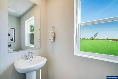 841 Sifuentez Ct, Woodburn, OR 97071 - Photo 16
