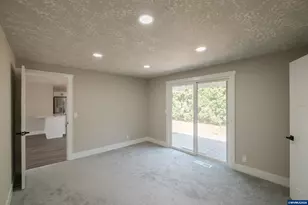 4637 Adobe St SE, Salem, OR 97317 - Photo 38