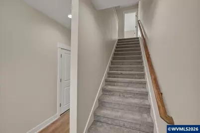 608 NE Kerns Dr, Dallas, OR 97338 - Photo 8