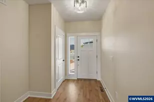 608 NE Kerns Dr, Dallas, OR 97338 - Photo 6