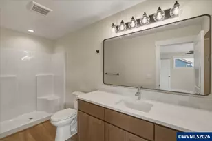 608 NE Kerns Dr, Dallas, OR 97338 - Photo 20