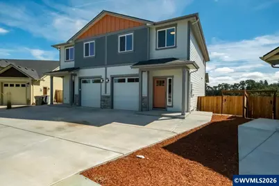 608 NE Kerns Dr, Dallas, OR 97338 - Photo 4