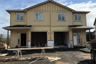 608 NE Kerns Dr, Dallas, OR 97338 - Photo 2