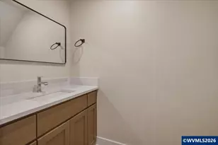 602 NE Kerns Dr, Dallas, OR 97338 - Photo 12