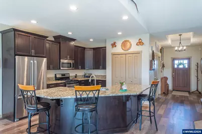 370 W Joy St, Lebanon, OR 97355 - Photo 4