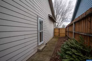 5703 Flairstone Dr SE, Salem, OR 97306 - Photo 10