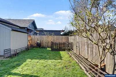 345 23rd St N, Salem, OR 97301 - Photo 38