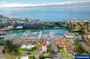 185 SE Bayview Av, Depoe Bay, OR 97341 - Photo 22