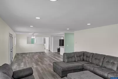 3026 Ella Ln NE, Salem, OR 97305 - Photo 8