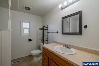 42069 Cut-Off Dr, Lebanon, OR 97355 - Photo 22