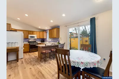 1869 Plateau St NE, Salem, OR 97305 - Photo 18