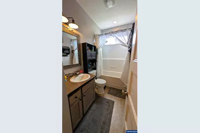 145 NE 71st St, Newport, OR 97365 - Photo 18
