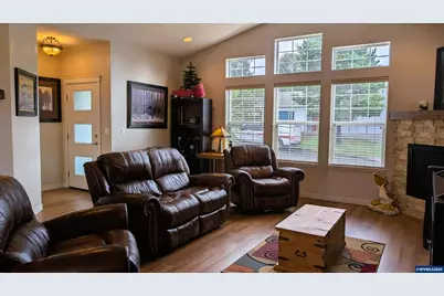 145 NE 71st St, Newport, OR 97365 - Photo 8