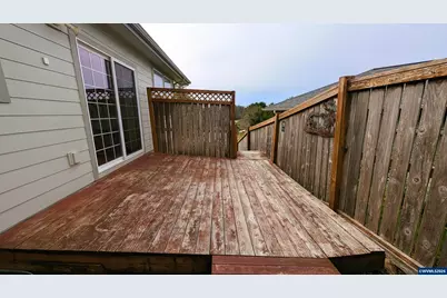 145 NE 71st St, Newport, OR 97365 - Photo 36