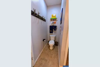 145 NE 71st St, Newport, OR 97365 - Photo 26