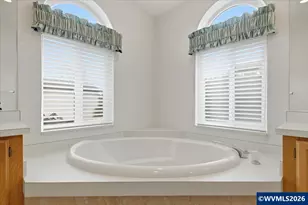 2120 Robins Ln SE, Salem, OR 97306 - Photo 38