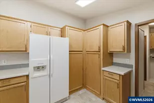 2120 Robins Ln SE, Salem, OR 97306 - Photo 18