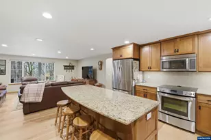 39692 Lacomb Dr, Lebanon, OR 97355 - Photo 20