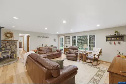 39692 Lacomb Dr, Lebanon, OR 97355 - Photo 22