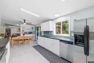 420 Rainwater Ln, Albany, OR 97321 - Photo 12