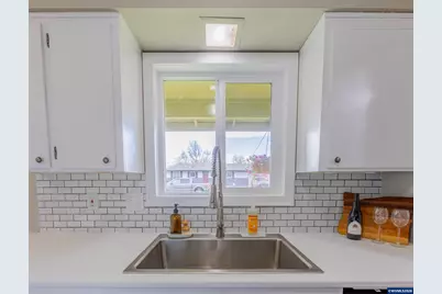 6097 SW Lanier St, Albany, OR 97321 - Photo 14