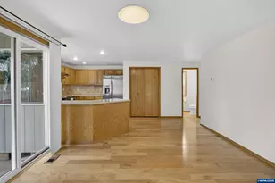 5585 SW Windflower Dr, Corvallis, OR 97333 - Photo 8