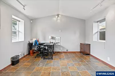 544 Clarmount St NW, Salem, OR 97304 - Photo 40